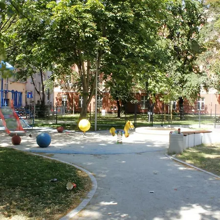 City Center, For 4 People Apartment *